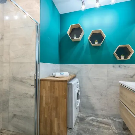 Quattro Colori By Northside Daire *